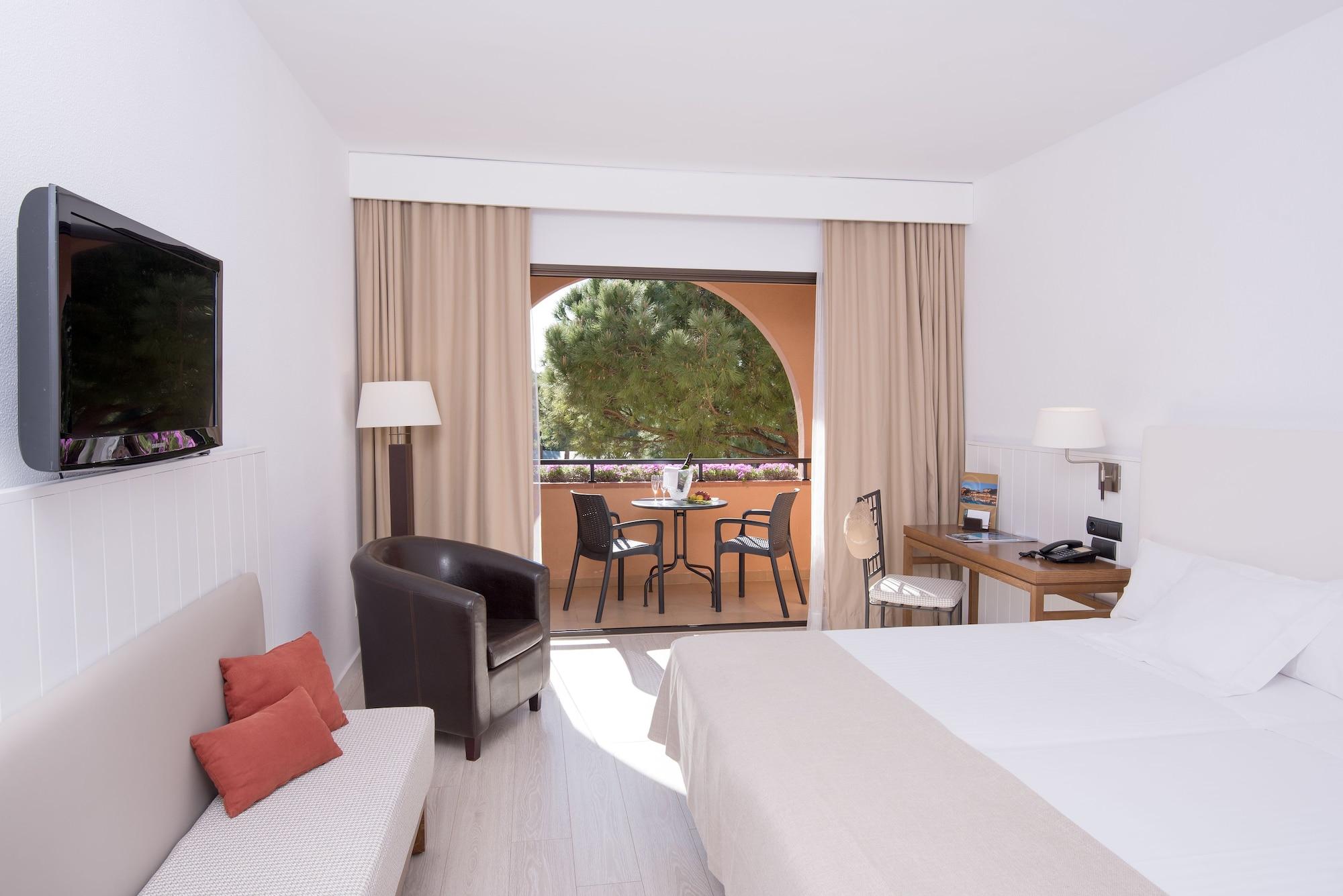 La Costa Hotel Golf & Beach Resort Pals Ngoại thất bức ảnh