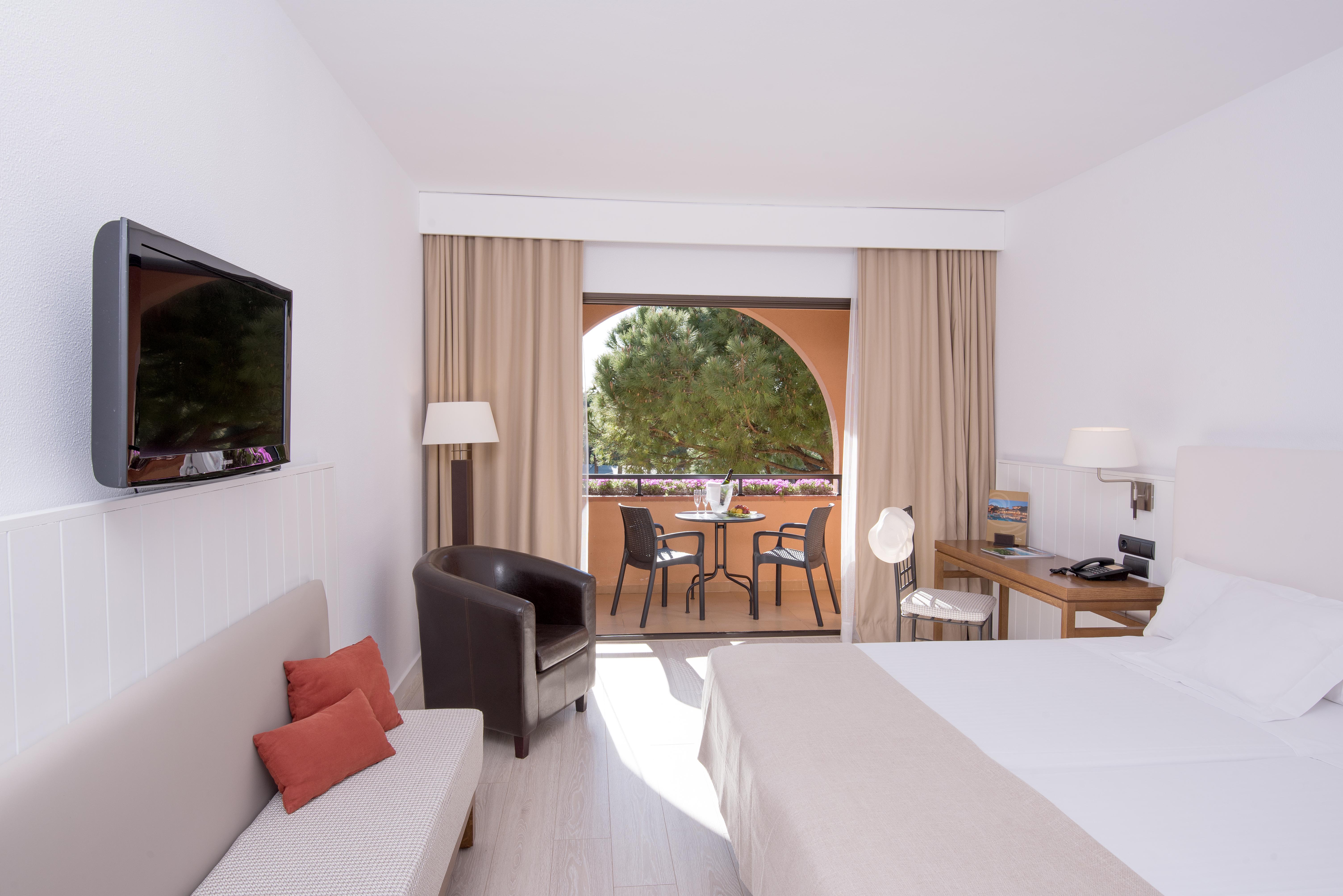 La Costa Hotel Golf & Beach Resort Pals Ngoại thất bức ảnh