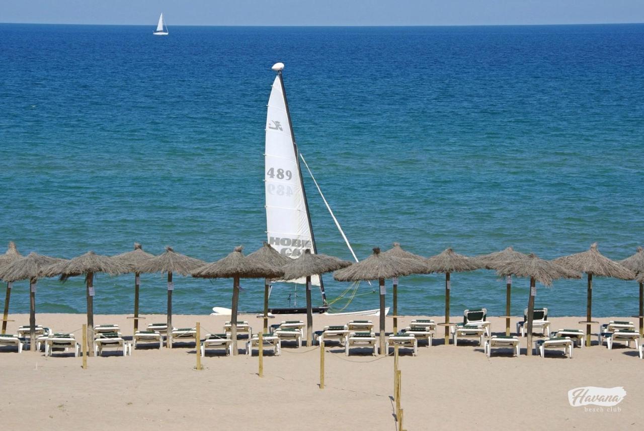 La Costa Hotel Golf & Beach Resort Pals Ngoại thất bức ảnh